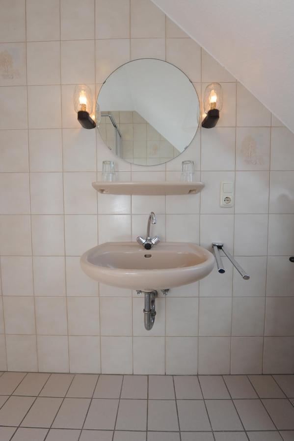 Ferienwohnungen Im Haus Am Watt Neuharlingersiel Bagian luar foto