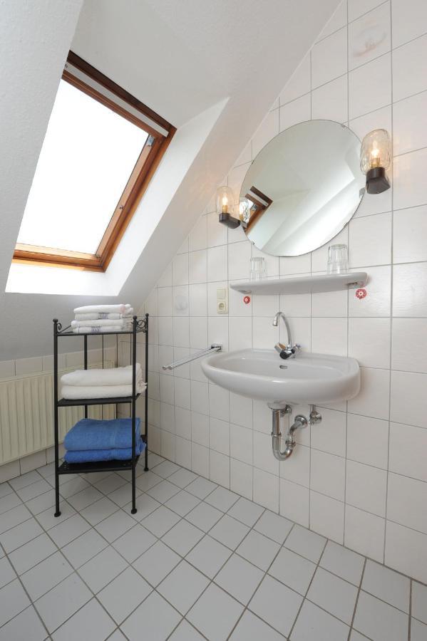 Ferienwohnungen Im Haus Am Watt Neuharlingersiel Bagian luar foto